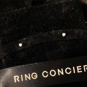 GENUINE DIAMOND GOLD STUD EARRINGS